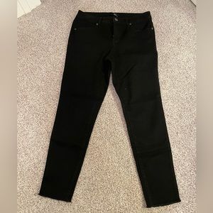 Black skinny jeans size 8